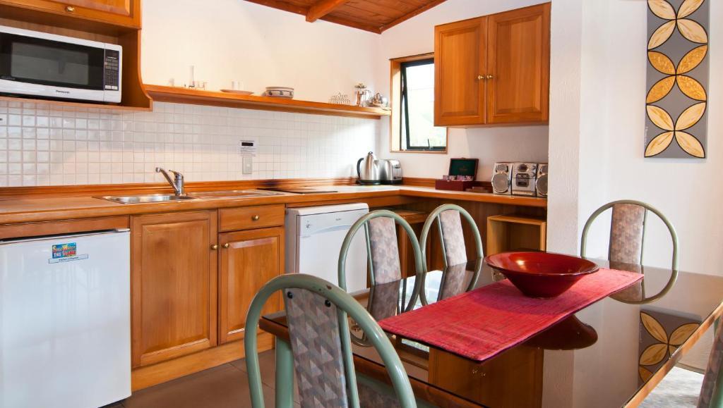 Swiss Chalet Lodge Motel Paihia Kamer foto
