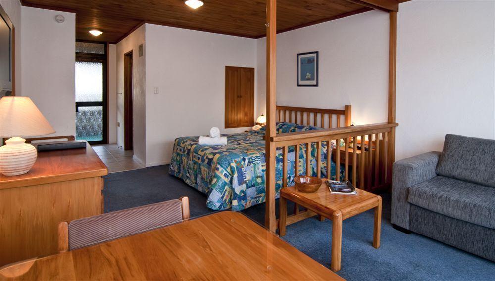 Swiss Chalet Lodge Motel Paihia Buitenkant foto