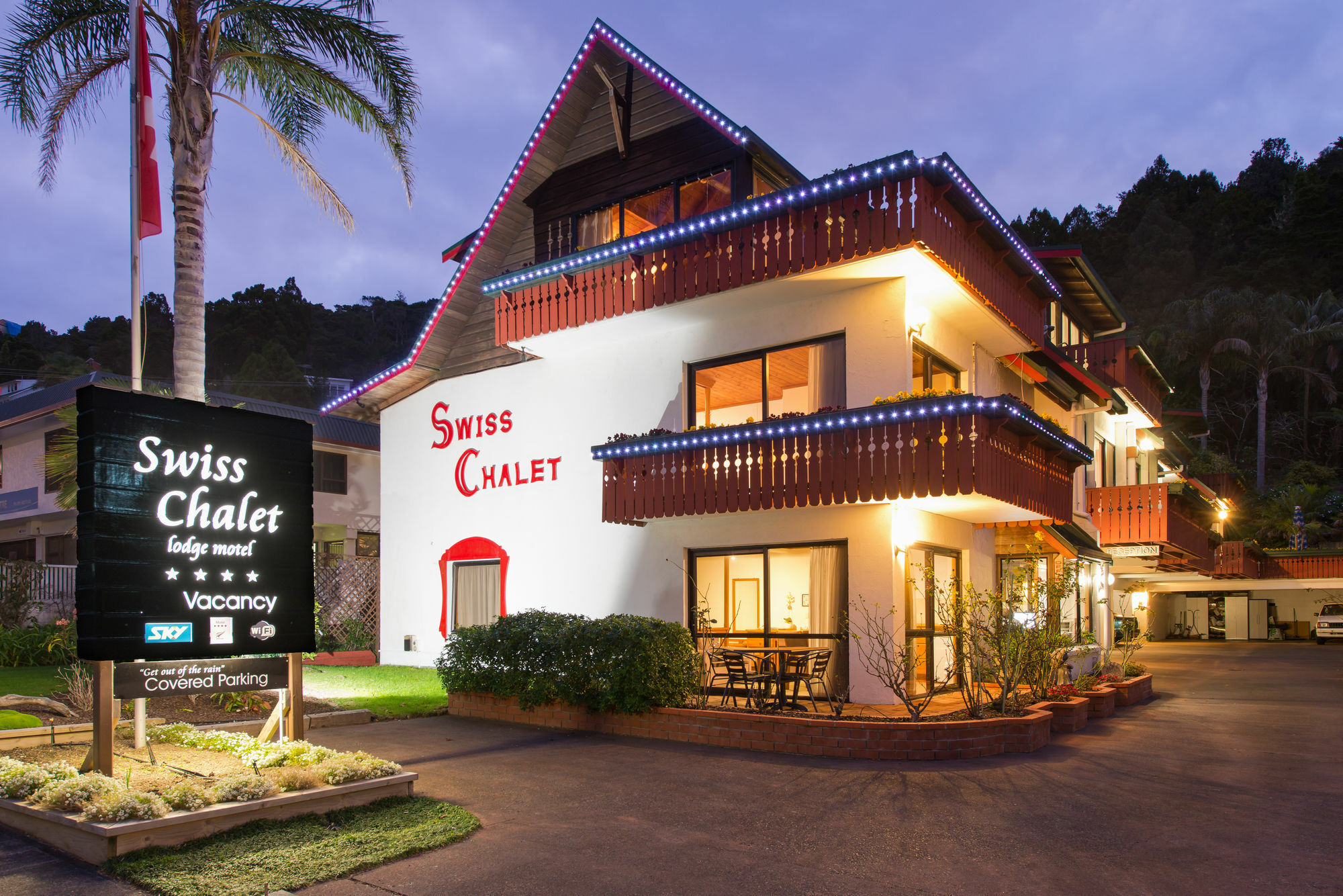 Swiss Chalet Lodge Motel Paihia Buitenkant foto