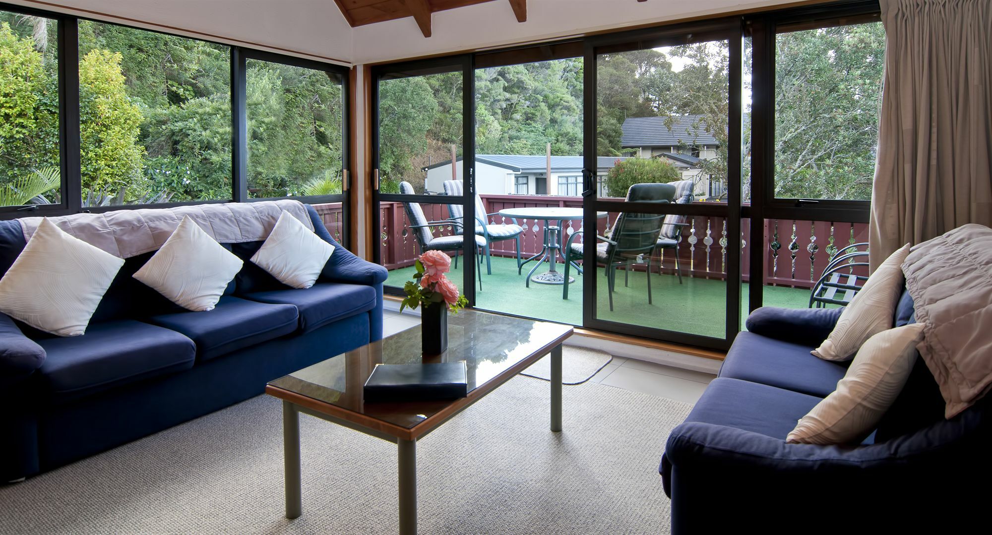 Swiss Chalet Lodge Motel Paihia Buitenkant foto