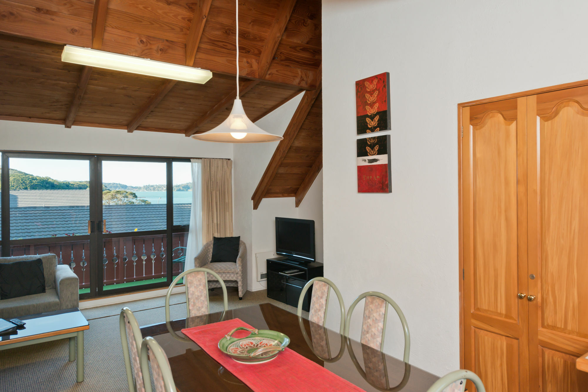 Swiss Chalet Lodge Motel Paihia Buitenkant foto